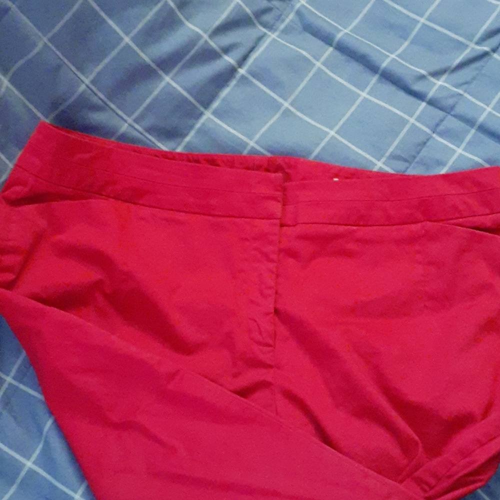 Red Crop Capri Pants in excellent condition! - Picture 2 of 8